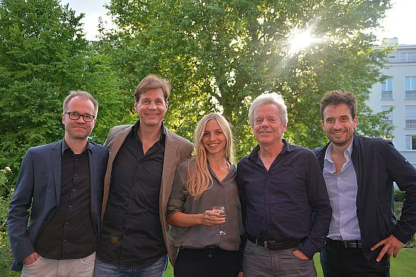 Foto (v.l.n.r.): Autor Boris Dennulat, Schauspieler Thomas Heinze, Schauspielerin Annika Blendl, Autor Wilfried Huismann, Schauspieler Oliver Mommsen Foto (v.l.n.r.): Autor Boris Dennulat, Schauspieler Thomas Heinze, Schauspielerin Annika Blendl, Autor Wilfried Huismann, Schauspieler Oliver Mommsen