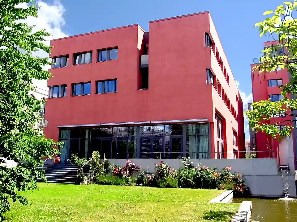 Landesvertretung Bremen Blick aus dem Garten