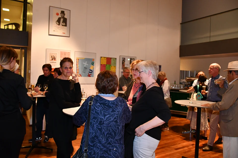 Vernissage zur Ausstellung "BIK Galerie 149 zu Gast in Berlin" 