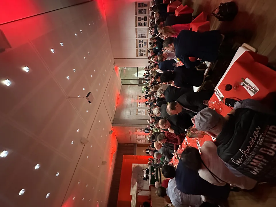 Blick zu den G&auml;sten der Roland-Runde.