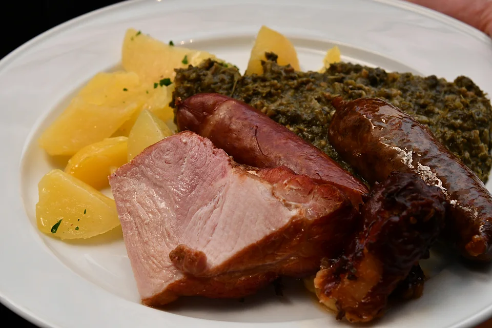 Kohl und Pinkel, das traditionelle Essen der Roland-Runde.